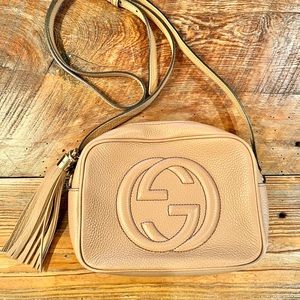 Pebbled Calfskin Small Soho Disco Bag Camelia